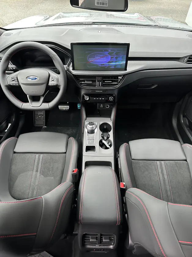 Ford Kuga 2.5 Hybrid ST-Line X 4x4 FHEV
