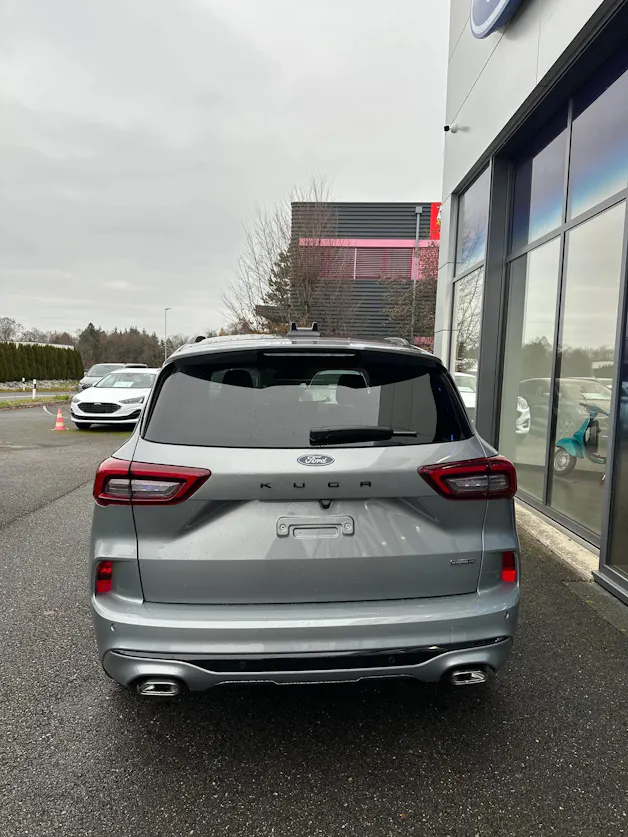 Ford Kuga 2.5 Hybrid ST-Line X 4x4 FHEV