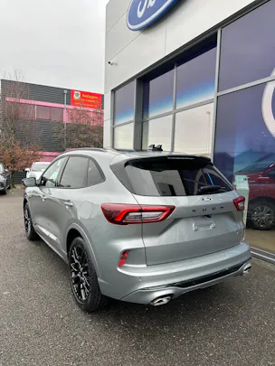 Ford Kuga 2.5 Hybrid ST-Line X 4x4 FHEV