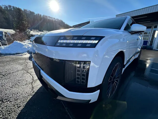 HYUNDAI Ioniq 9 110kWh Vertex Caligraphy 4WD