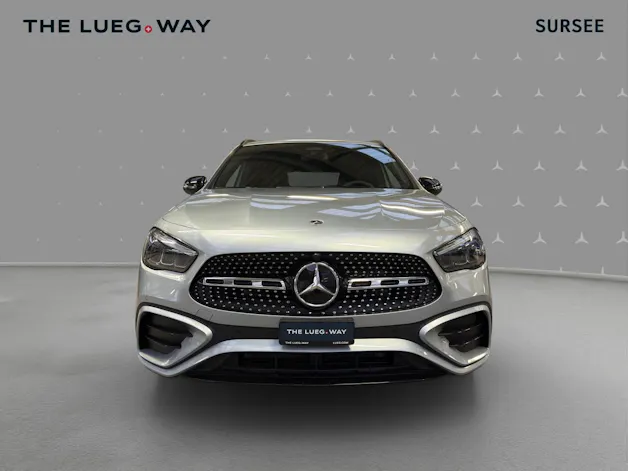 Mercedes-Benz GLA 250 4Matic 8G-DCT Swiss Star