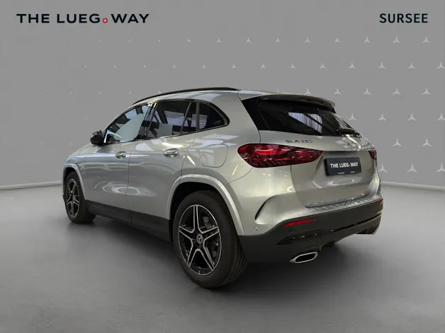 Mercedes-Benz GLA 250 4Matic 8G-DCT Swiss Star