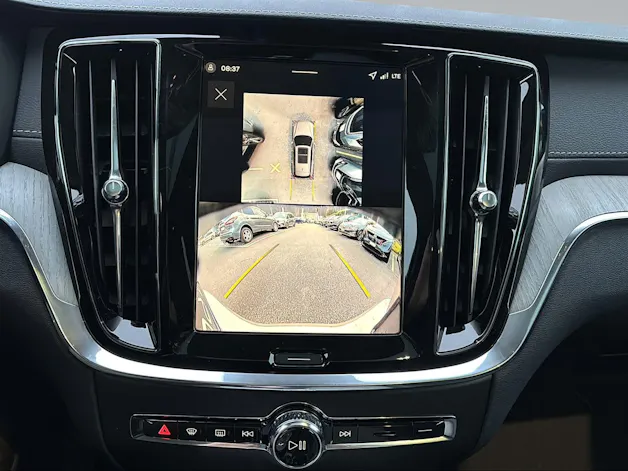 Volvo V60 B4 Benzin Mild Hybrid Ultra Dark DCT