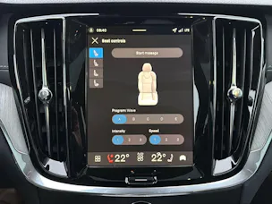 Volvo V60 B4 Benzin Mild Hybrid Ultra Dark DCT