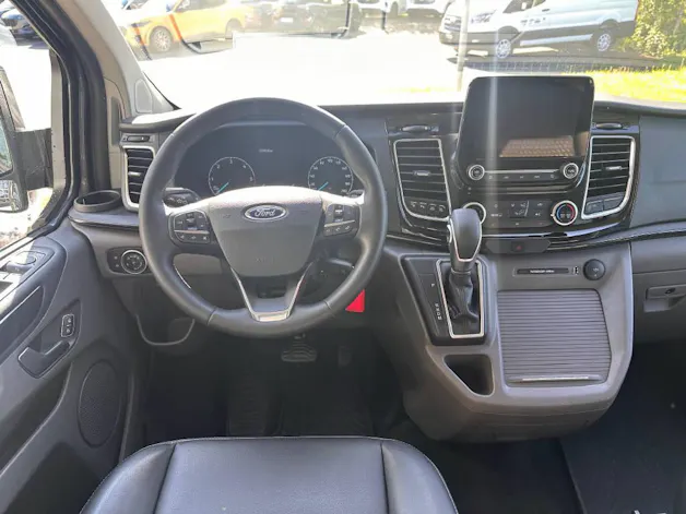 Ford Tourneo Custom Bus 320 L1 2.0 TDCi 170 Sport