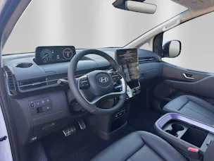 Hyundai Staria Pr. 1.6 HEV Amplia