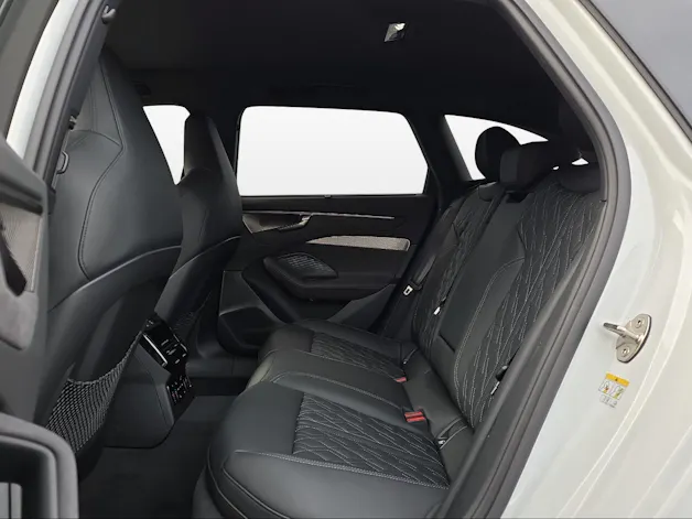 Audi A6 Avant e-hybrid quattro 270 kW S tronic