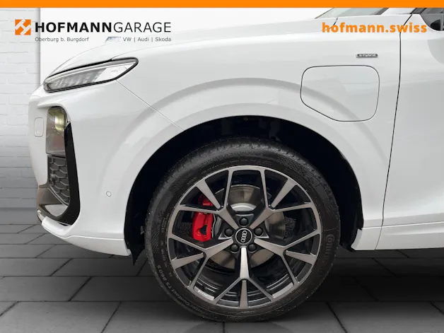 Audi Q3 SUV e-hybrid 200 kW S-tronic