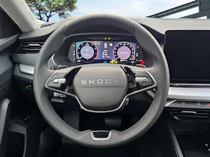 Škoda Octavia Combi 1.5 TSI mHEV DSG Selection