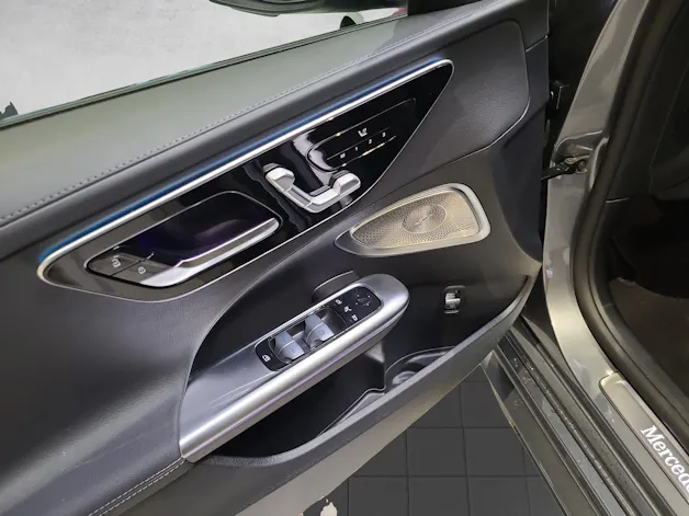 Mercedes-Benz C 300 4 Matic