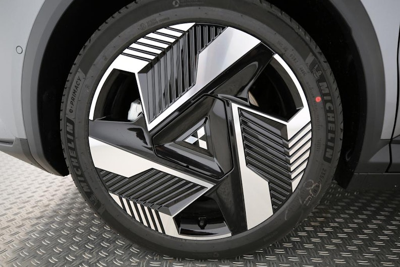 Vehicle image MITSUBISHI ECLIPSE CROSS