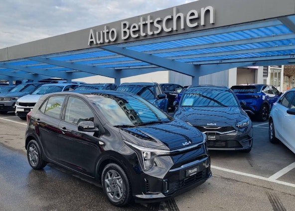 First vehicle image First vehicle image