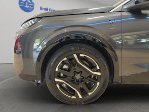 https://vehicle.imgix.net/4115298/96752960-ced0-4265-987b-7e12c71cb6a6.jpg
