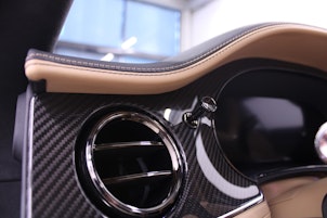 Vehicle image BENTLEY Continental GT 4.0 V8 Hybrid Azure