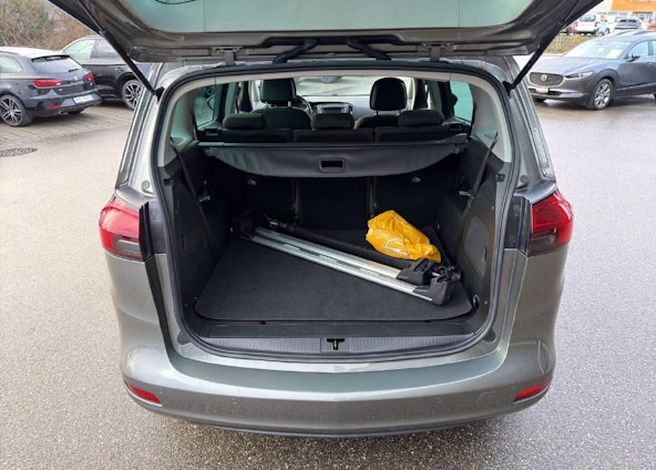 Vehicle image 9 Vehicle image 9