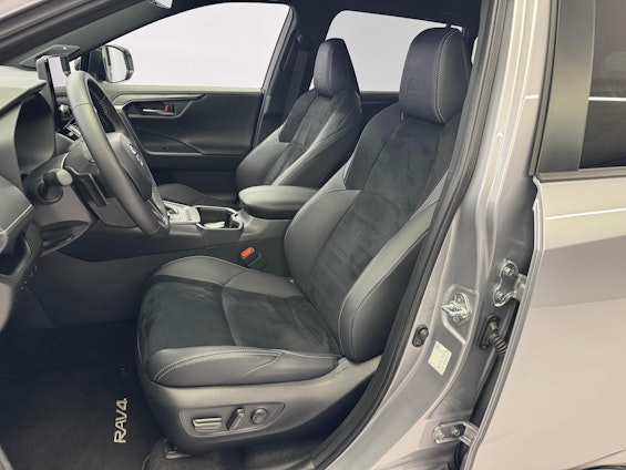 Vehicle image 8 Vehicle image 8