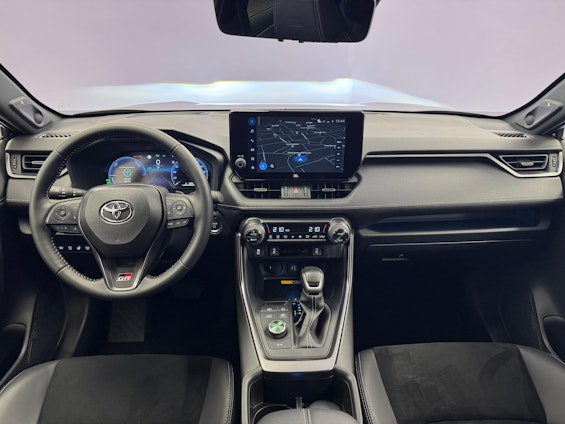 Vehicle image 5 Vehicle image 5