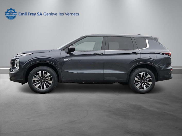 Vehicle image MITSUBISHI OUTLANDER