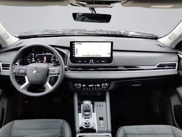 MITSUBISHI OUTLANDER 10