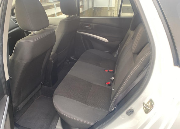 Vehicle image 6 Vehicle image 6