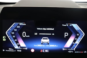 Vehicle image BMW X1 23i xDrive paddles