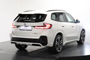 BMW X1 23i xDrive paddles
