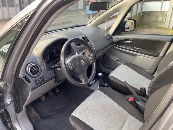 Vehicle image 5 Vehicle image 5