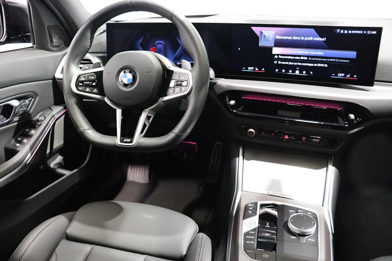 Vehicle image BMW 3 SERIES