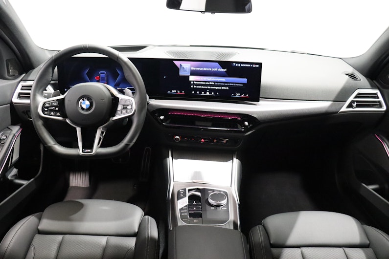 Vehicle image BMW 3 SERIES