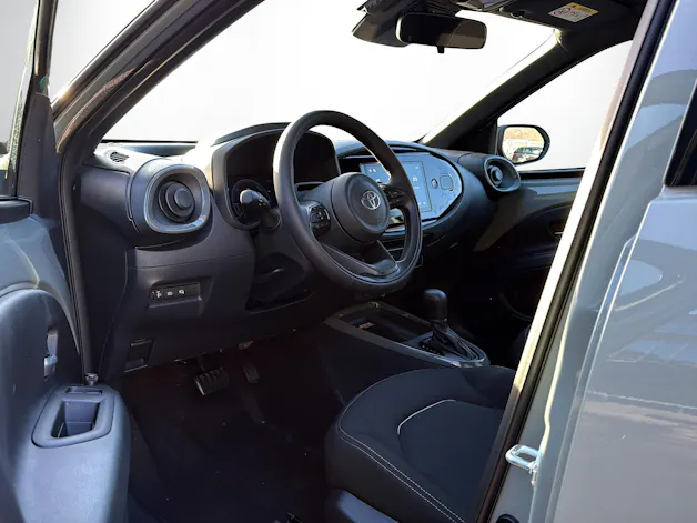 Toyota Aygo X 1.5 VVT-i HSD Trend