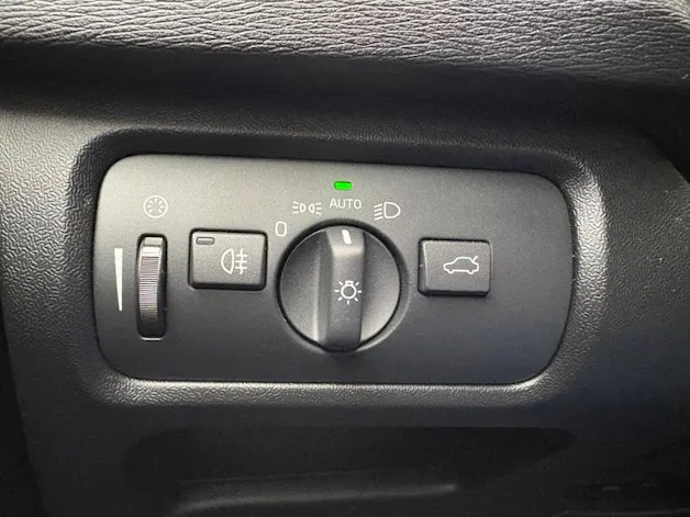 Volvo V40 2.0 D2 Momentum S/S