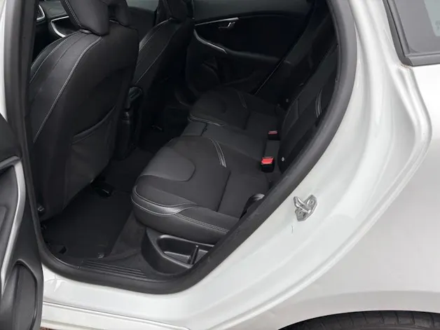 Volvo V40 2.0 D2 Momentum S/S