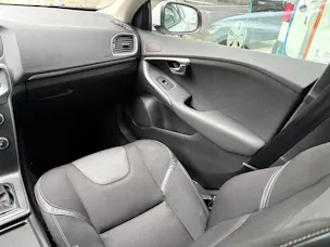 Volvo V40 2.0 D2 Momentum S/S