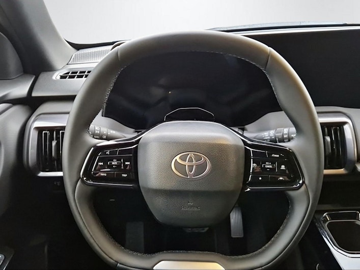 Vehicle image TOYOTA UrbanCruiser