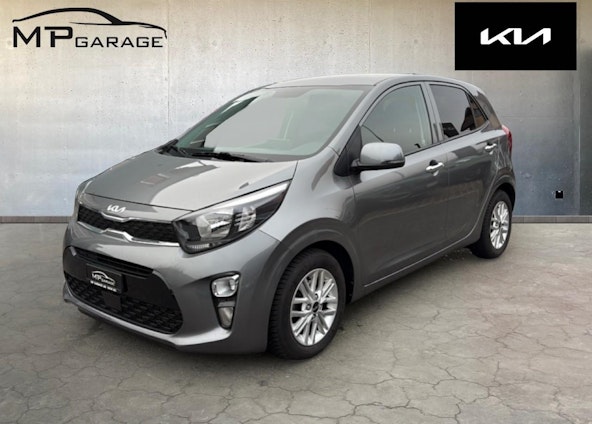 First vehicle image First vehicle image