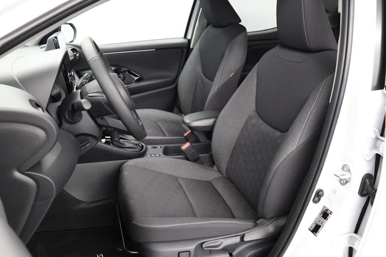 Fahrzeugbild TOYOTA YARIS