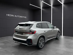 BMW X1 30e xDrive paddles