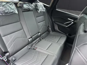 BMW X1 30e xDrive paddles