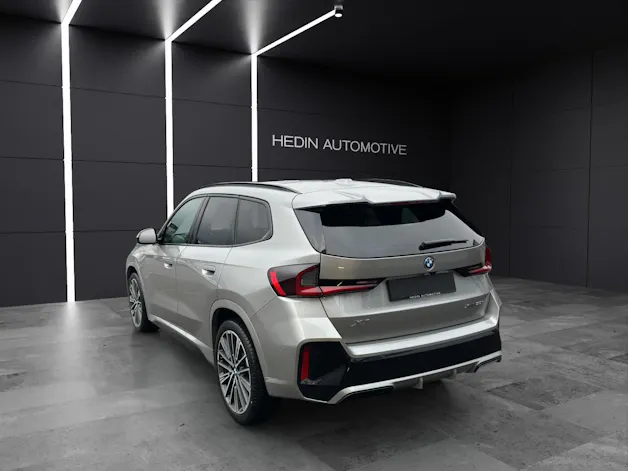 BMW X1 30e xDrive paddles