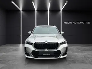 BMW X1 30e xDrive paddles