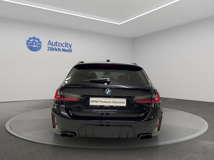 Vehicle image BMW 3 SERIES