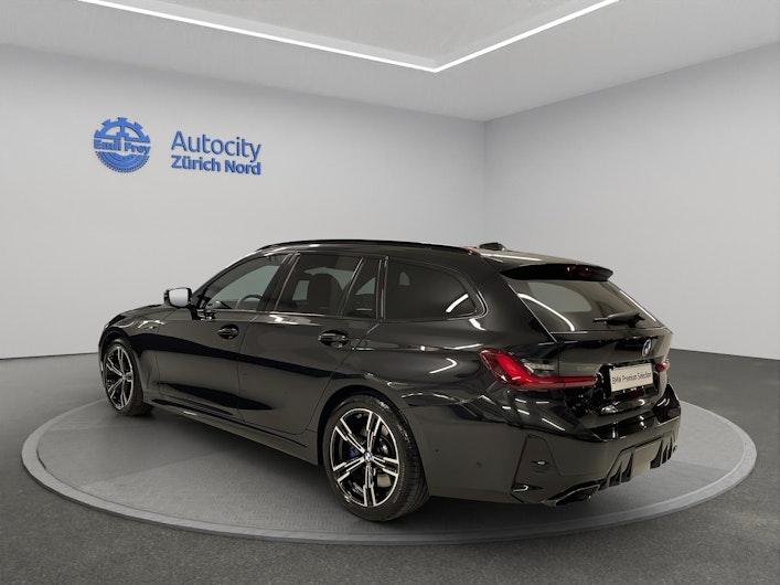 Vehicle image BMW 3 SERIES