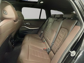 Vehicle image BMW M340d xDrive Touring