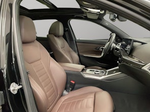 Vehicle image BMW M340d xDrive Touring