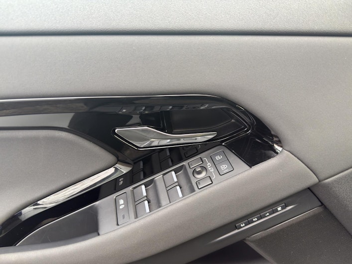 Vehicle image LAND ROVER RANGE ROVER EVOQUE