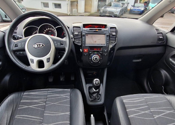 Vehicle image 4 Vehicle image 4