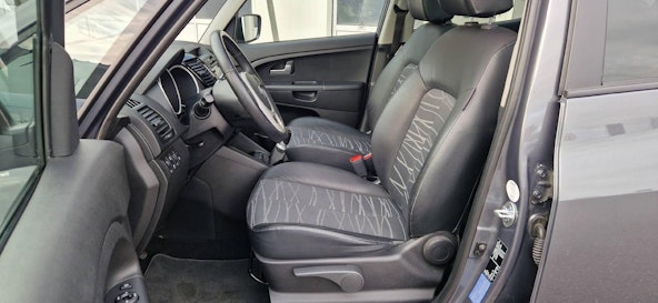 Vehicle image 3 Vehicle image 3