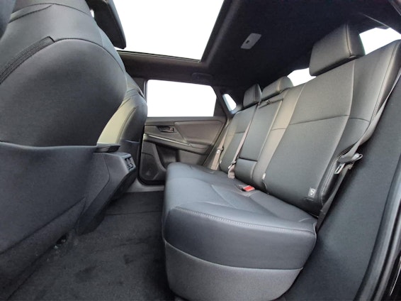 Vehicle image 9 Vehicle image 9