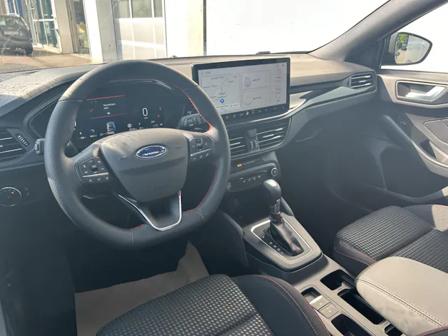 Ford Focus 1.0i EcoB Hybrid 155 ST-Line X