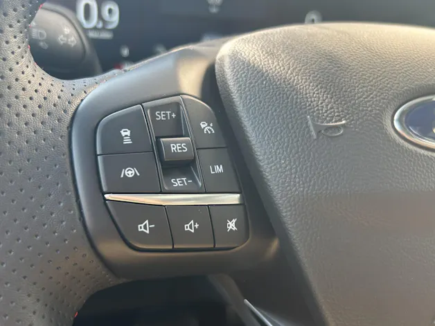 Ford Focus 1.0i EcoB Hybrid 155 ST-Line X